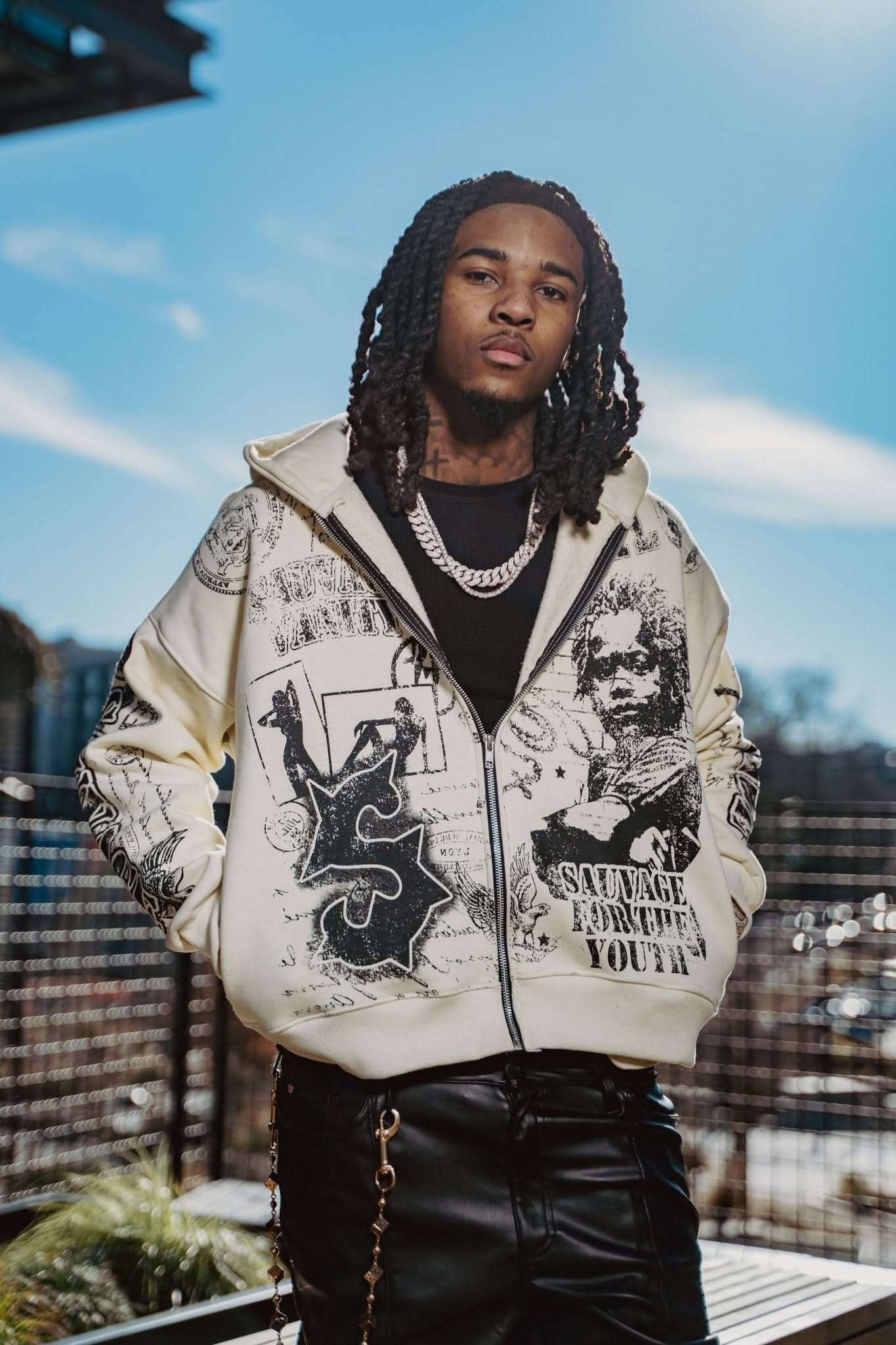 Rue De Graffiti Hoodie - sauvage clothing